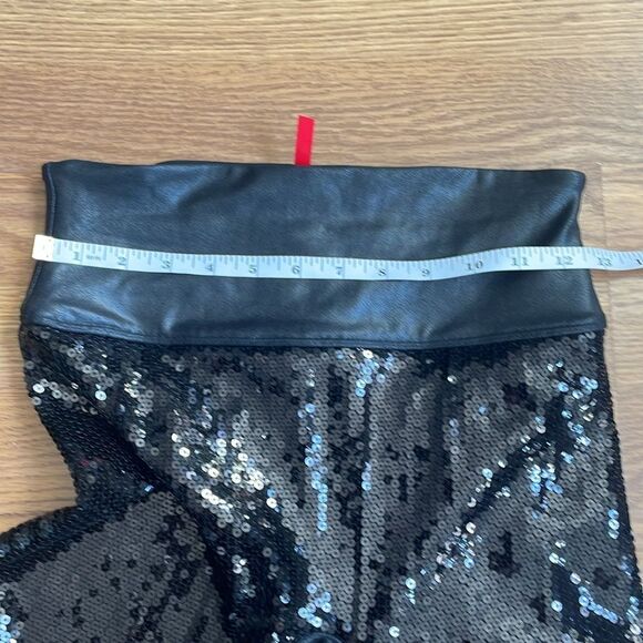 SPANX faux leather sequin black size small petites leggings NWOT - Picture 8 of 13